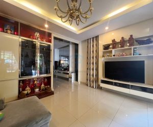 វីឡាកូនកាត់ (កែង) សម្រាប់លក់ នៅក្នុងបុរីប៉េងហួត បឹងស្នោរ